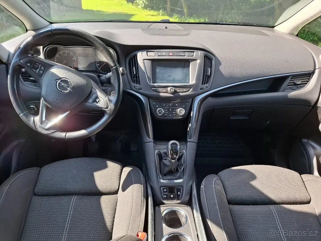 Opel Zafira Tourer 1.6 Turbo 11